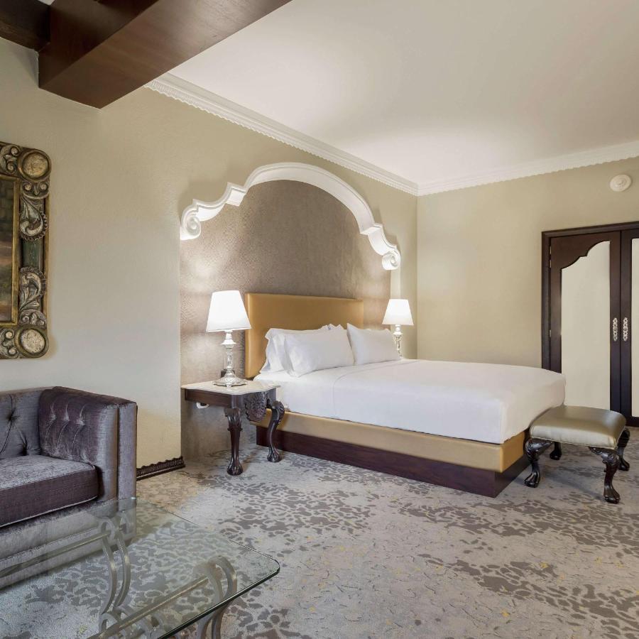 Habitación Doble Executive con cama grande de lujo